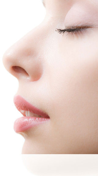 Gesicht mit geschlossenen Augen von der Seite